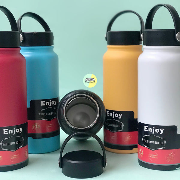 Steel Water Bottle in Solid Colour with Handle to Hold